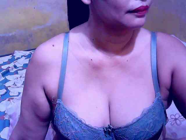 SweetMonlight webcam