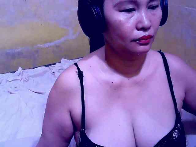 SweetMonlight webcam