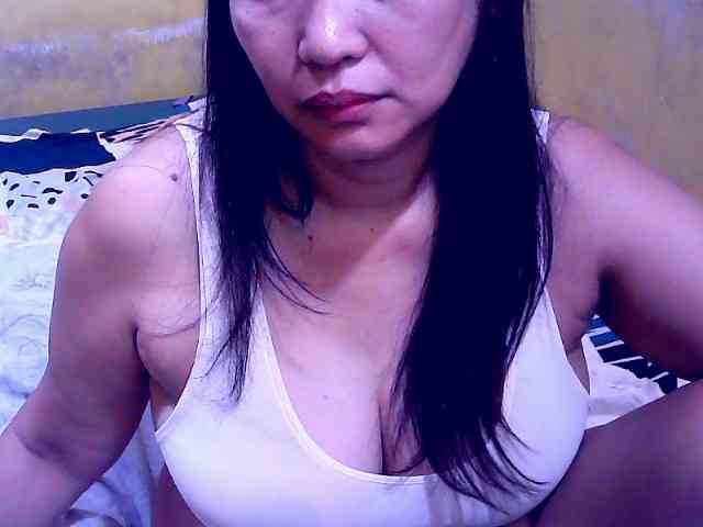 SweetMonlight webcam