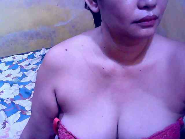 SweetMonlight webcam