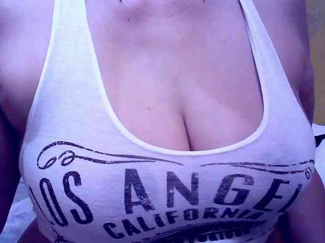 SweetMonlight webcam