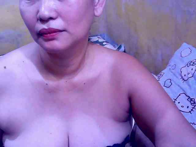 SweetMonlight webcam