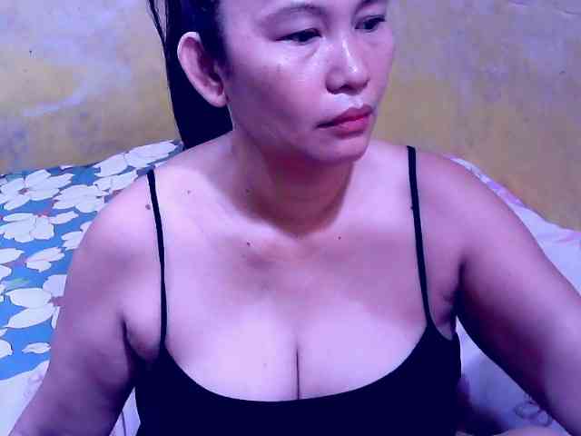 SweetMonlight webcam