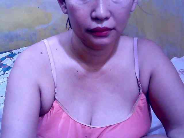 SweetMonlight webcam