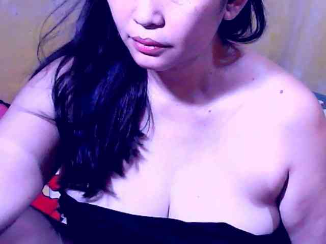 SweetMonlight webcam