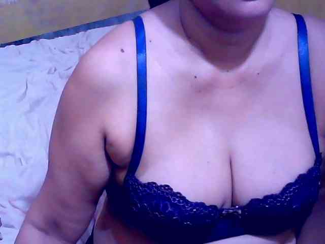 SweetMonlight webcam