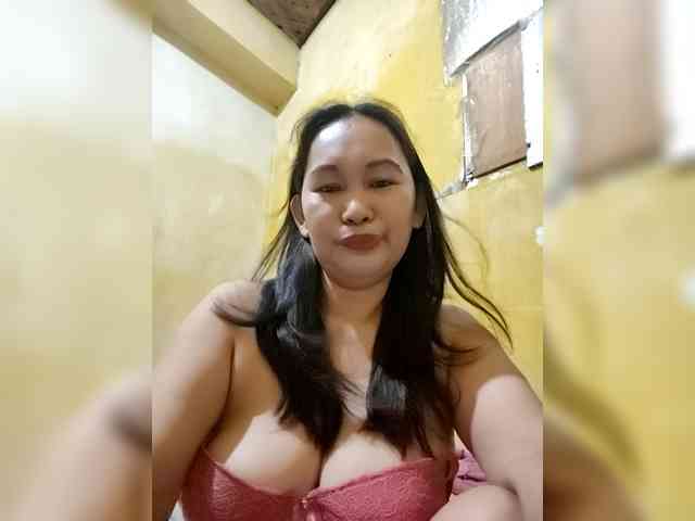 SweetMonlight webcam