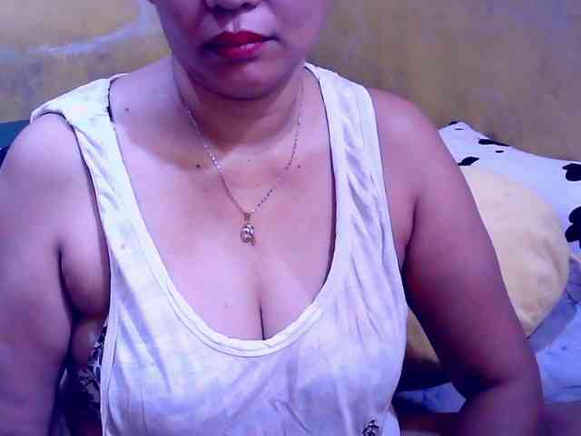 SweetMonlight webcam