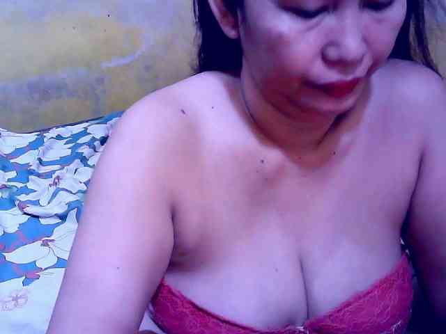 SweetMonlight webcam