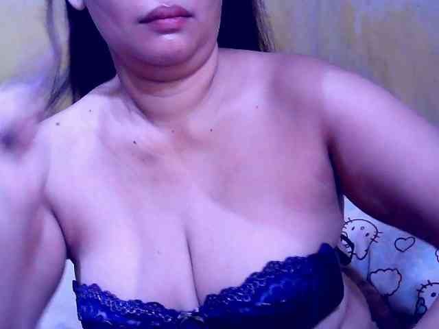 SweetMonlight webcam