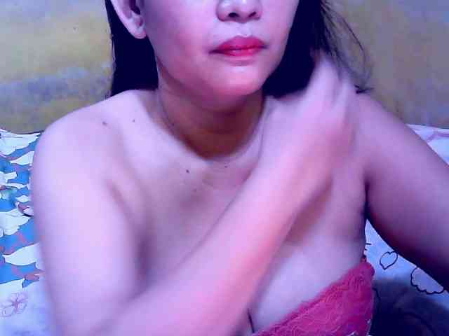 SweetMonlight webcam
