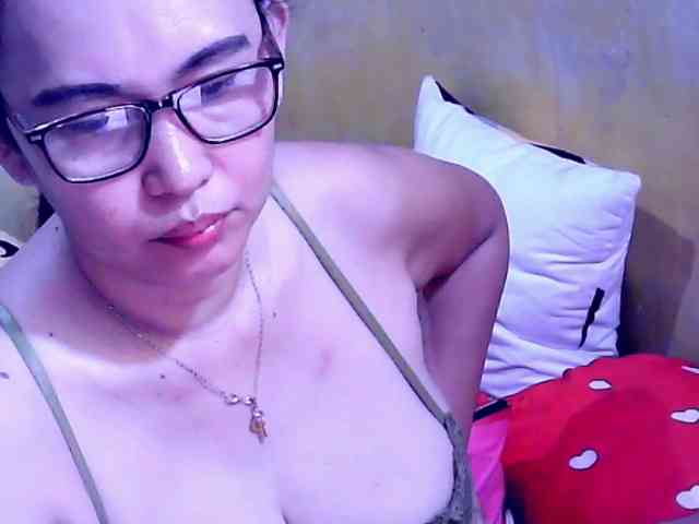SweetMonlight webcam