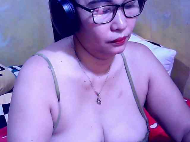 SweetMonlight webcam