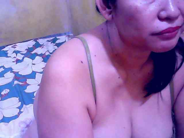 SweetMonlight webcam