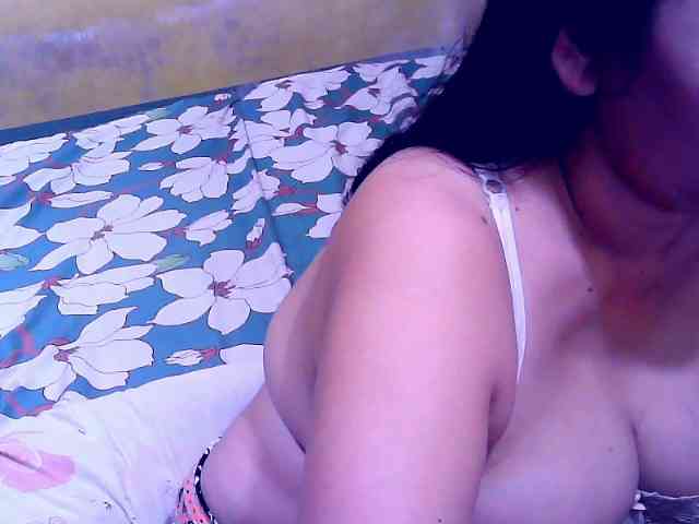SweetMonlight webcam