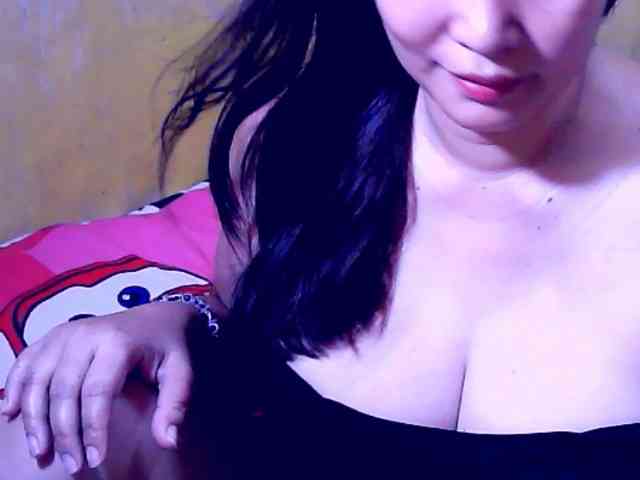 SweetMonlight webcam