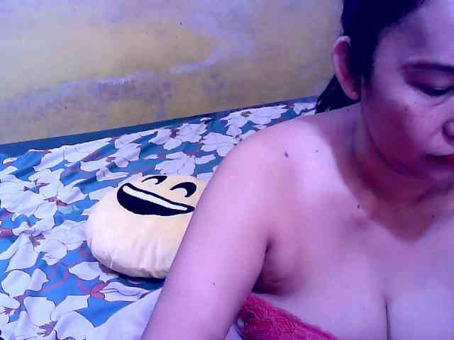 SweetMonlight webcam