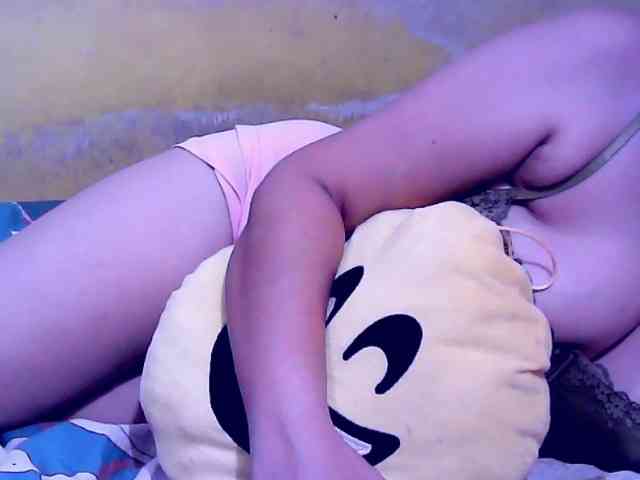 SweetMonlight webcam