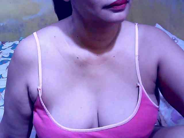 SweetMonlight webcam