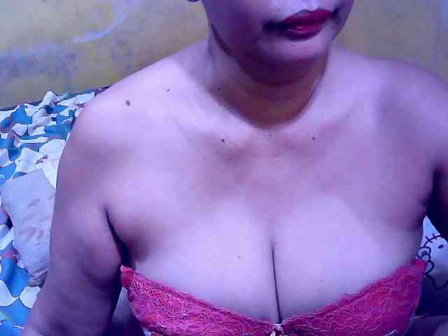 SweetMonlight webcam