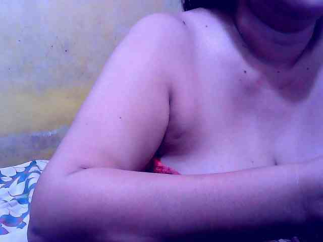 SweetMonlight webcam