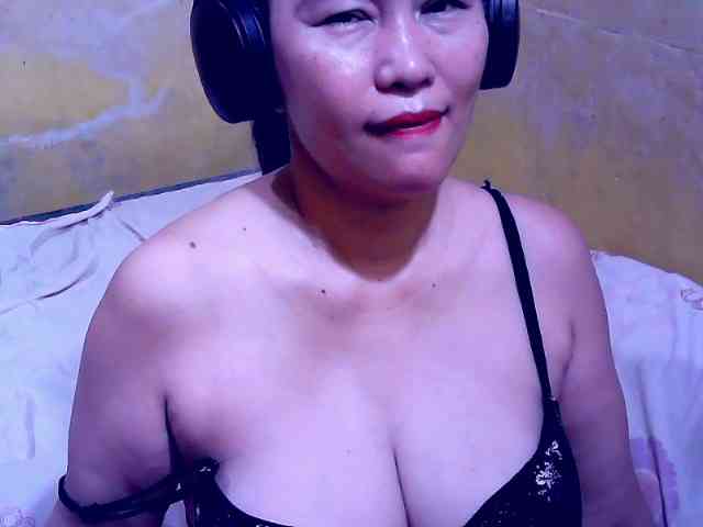 SweetMonlight webcam