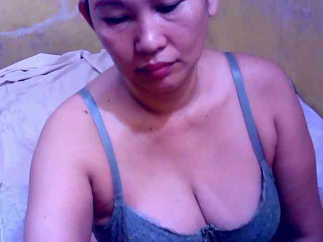 SweetMonlight webcam