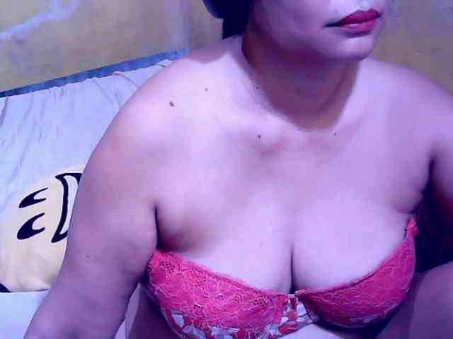 SweetMonlight webcam