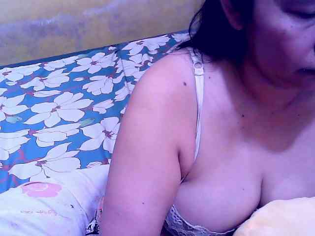 SweetMonlight webcam