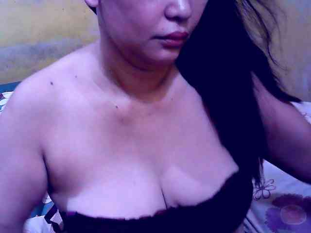 SweetMonlight webcam