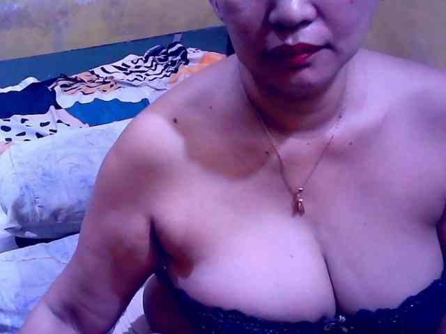 SweetMonlight webcam