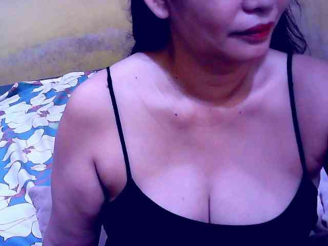 SweetMonlight webcam