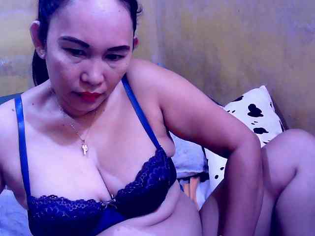 SweetMonlight webcam