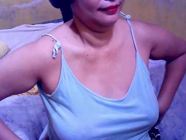 SweetMonlight webcam