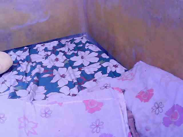 SweetMonlight webcam