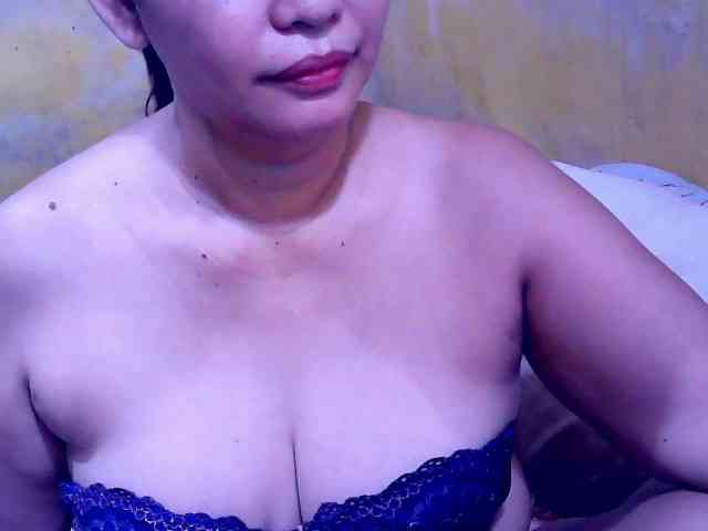 SweetMonlight webcam
