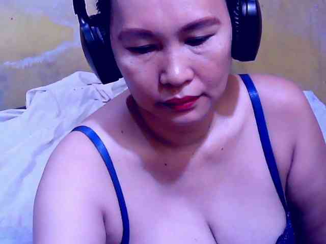 SweetMonlight webcam