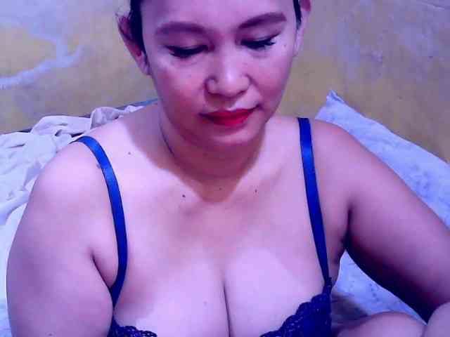 SweetMonlight webcam