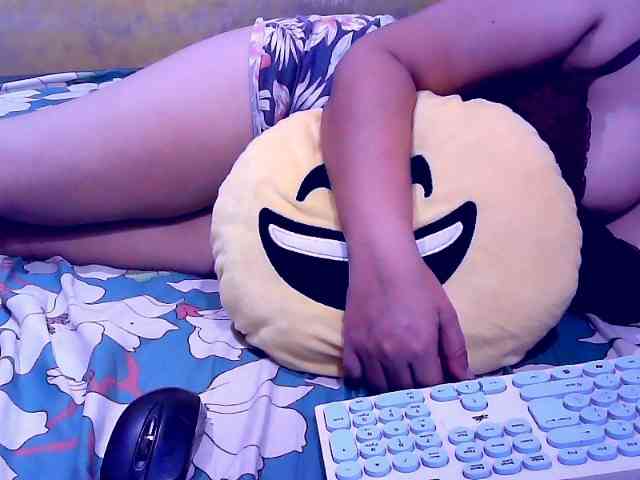 SweetMonlight webcam