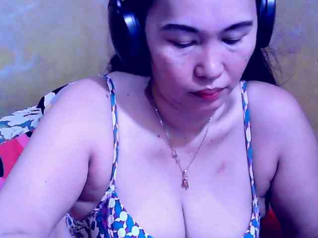 SweetMonlight webcam