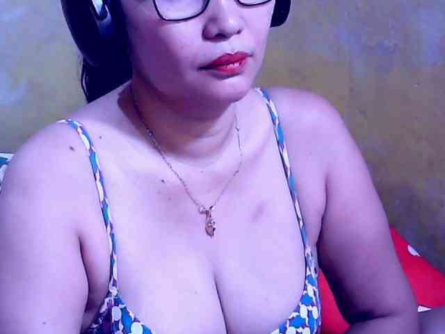 SweetMonlight webcam