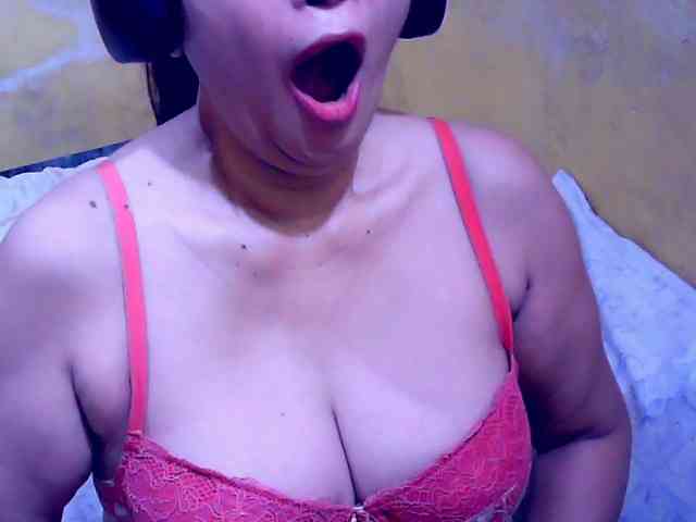 SweetMonlight webcam