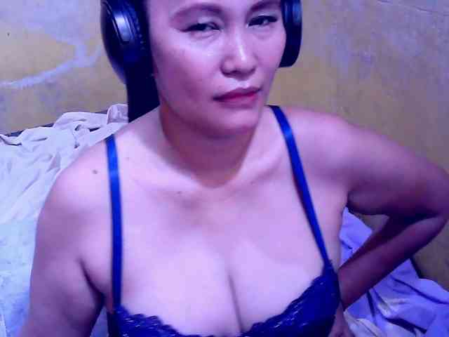 SweetMonlight webcam