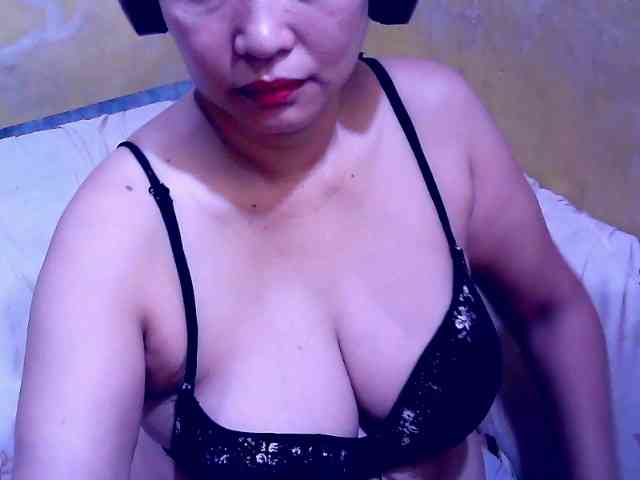 SweetMonlight webcam