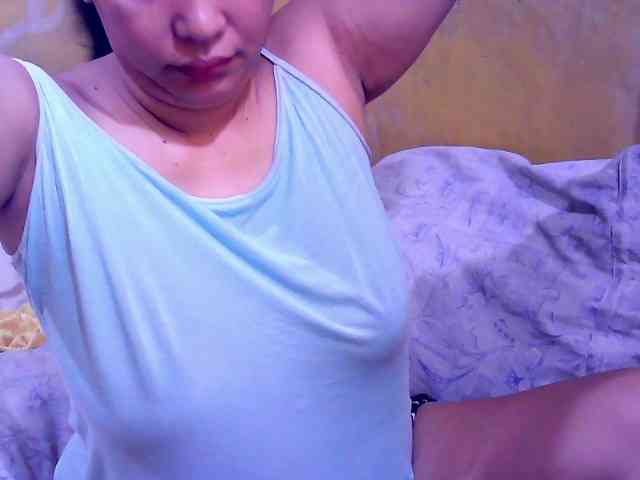 SweetMonlight webcam