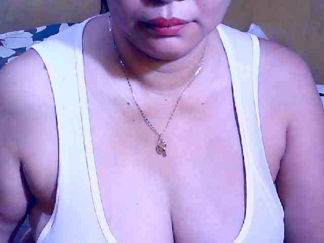 SweetMonlight webcam
