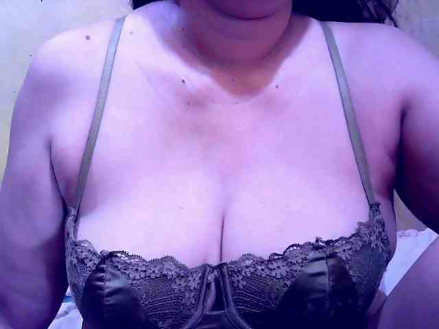 SweetMonlight webcam
