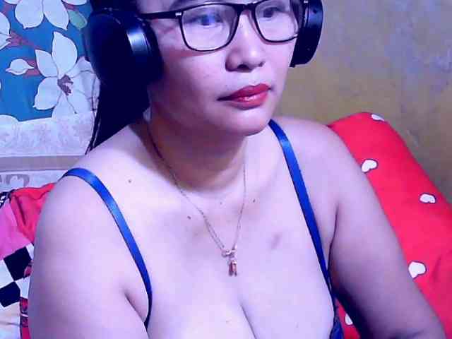 SweetMonlight webcam