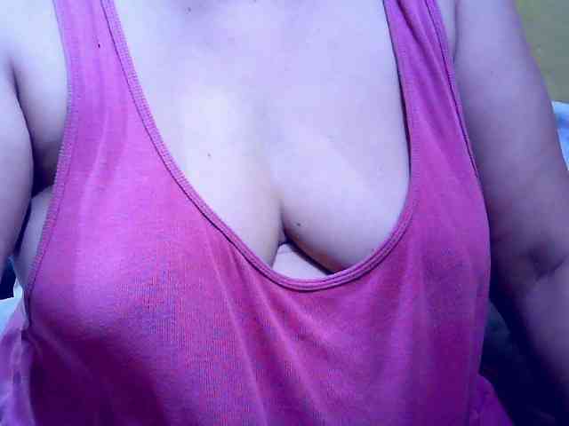 SweetMonlight webcam