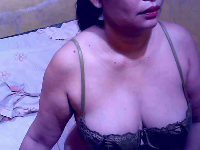SweetMonlight webcam